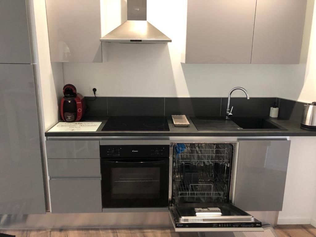 Logement A Brive Proche Centre-Ville Et Campagne - Climatisation, Wifi, Coin Exterieur Et Parking Prives Екстер'єр фото
